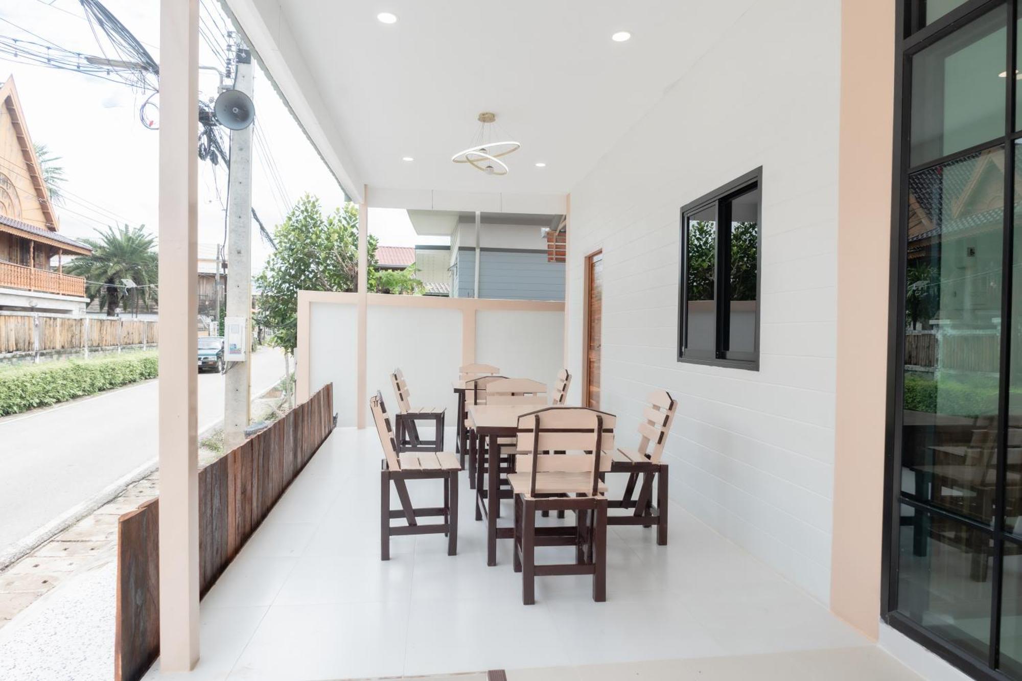 Chotika Hotel โรงแรมโชติกา ณ เชียงคาน Exterior photo
